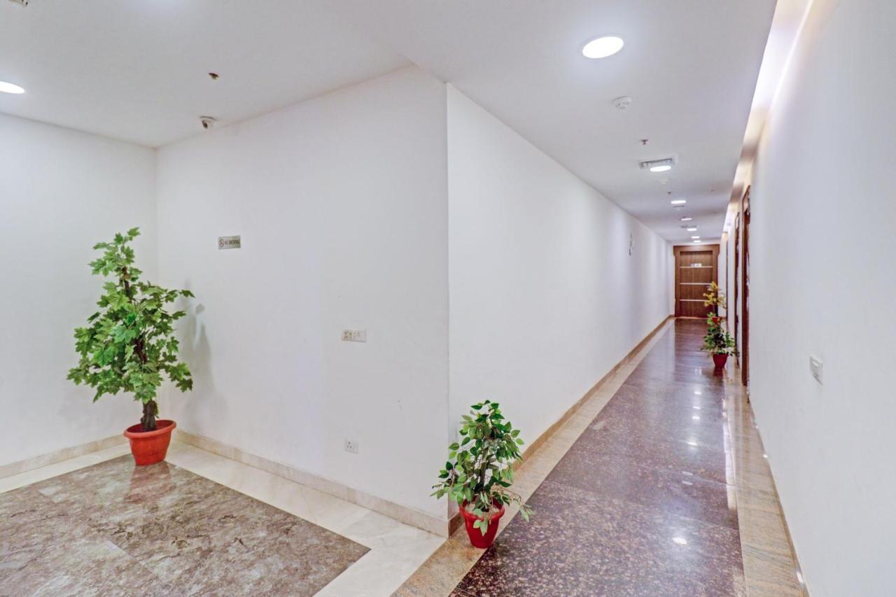 Oyo Townhouse 484 Sanskriti Delhi (National Capital Territory of India) Exterior foto