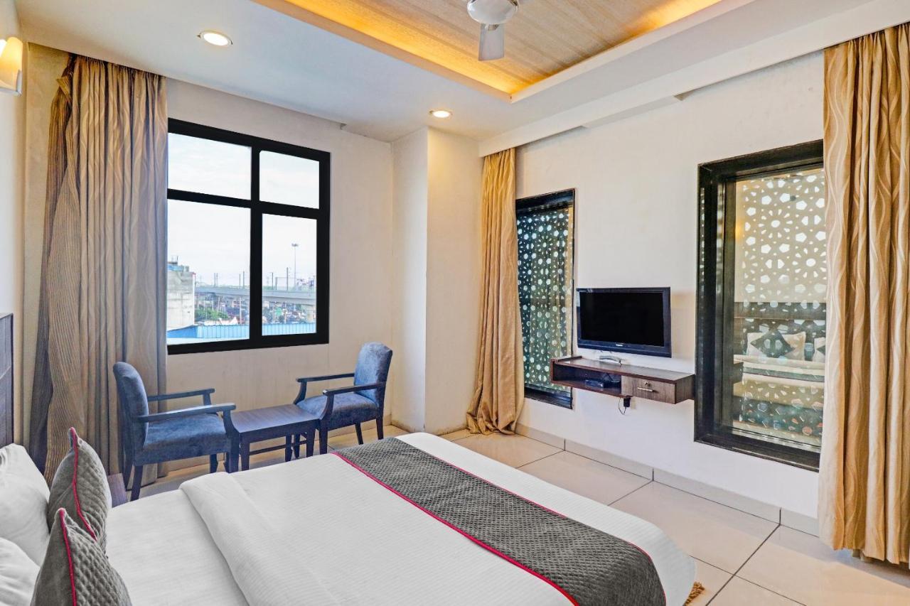 Oyo Townhouse 484 Sanskriti Delhi (National Capital Territory of India) Exterior foto