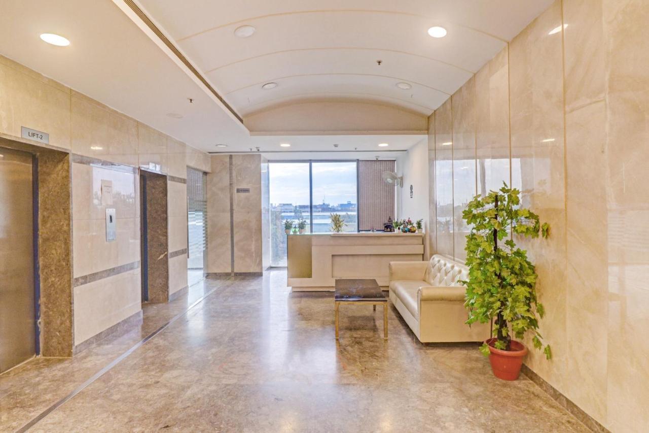Oyo Townhouse 484 Sanskriti Delhi (National Capital Territory of India) Exterior foto